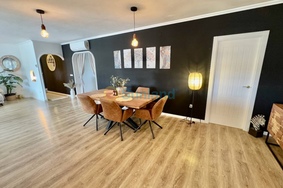 Använda fastigheter - Villa - Rojales