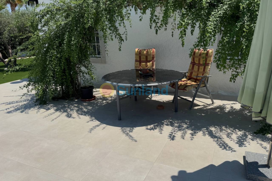 Resale - Country house - Torrellano