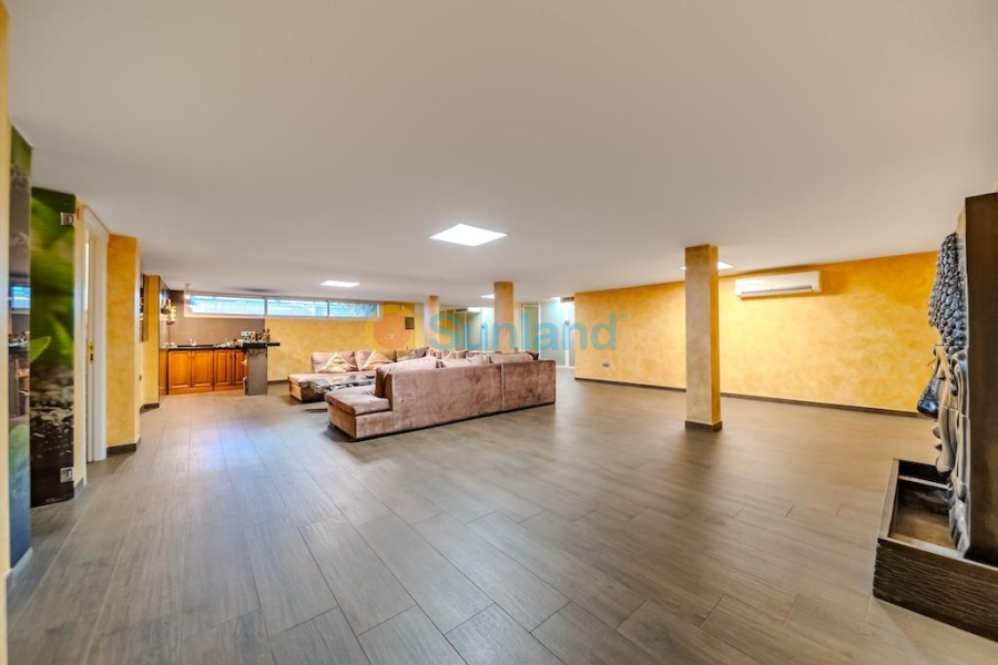 Segunda mano - V - Torrevieja - Torre la mata