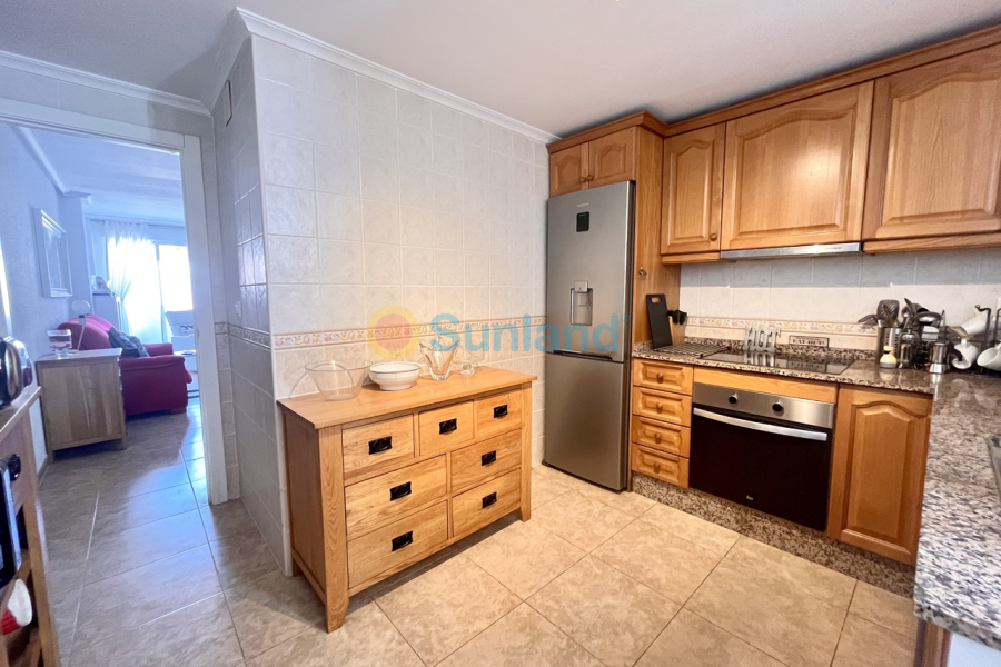 Resale - T - La Mata