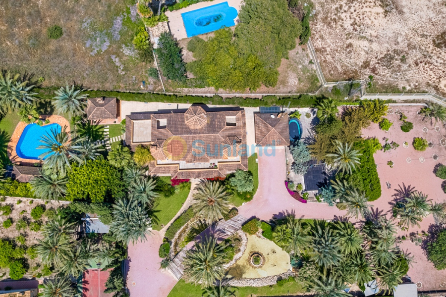 Resale - Villa - Elche - 