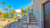 Resale - Villa - Torrevieja - 