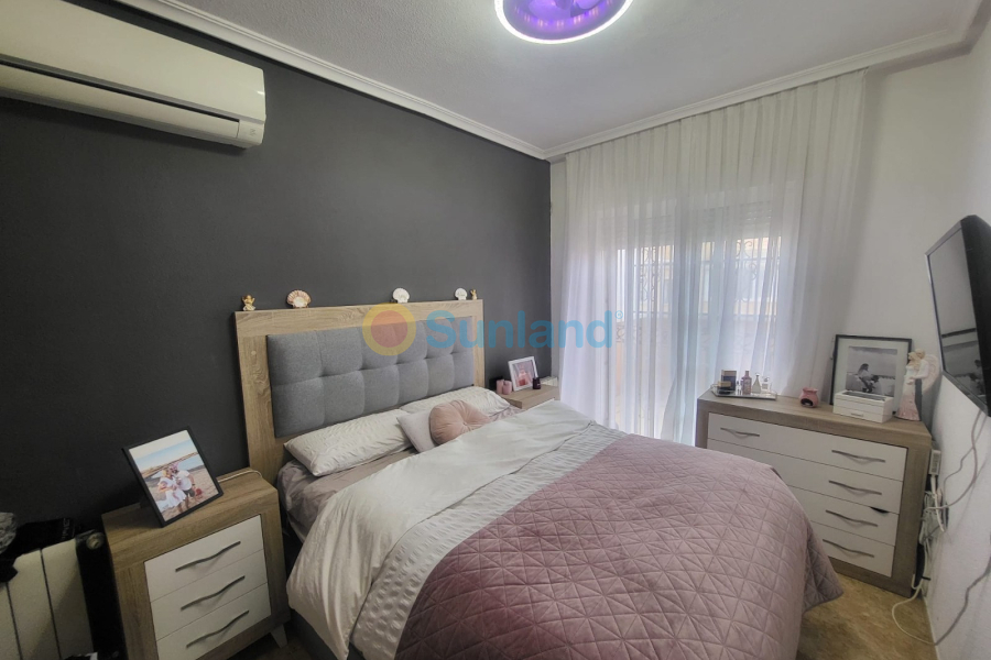 Använda fastigheter - Villa - Orihuela Costa - Villamartin