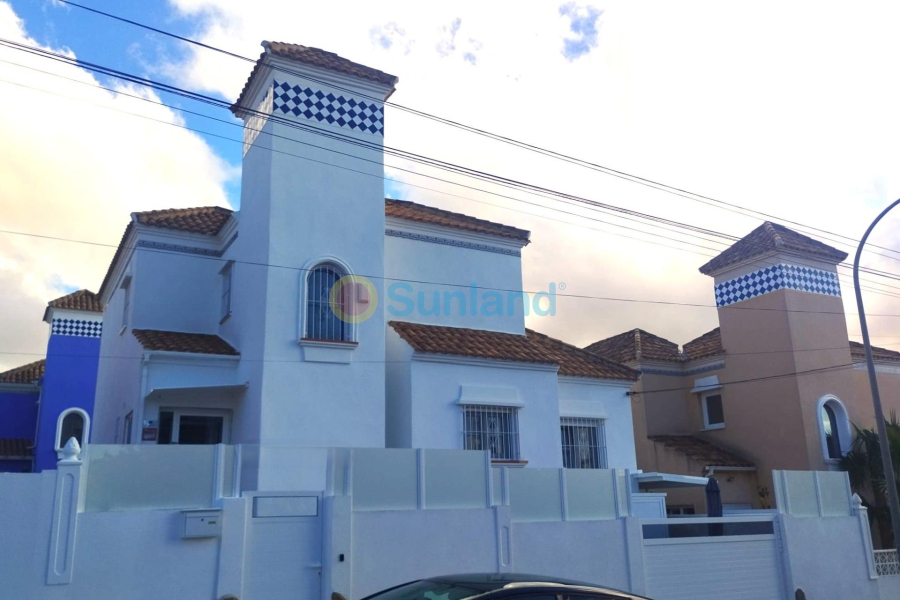 Segunda mano - V - San Miguel De Salinas - Las filipinas