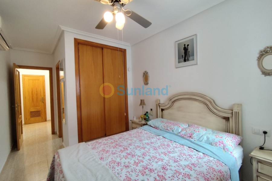 Resale - Apartment - Orihuela Costa
