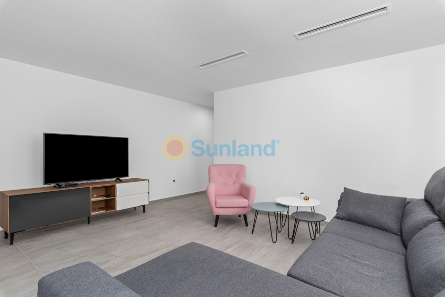 Resale - Villa - San Miguel de Salinas - Costa Blanca