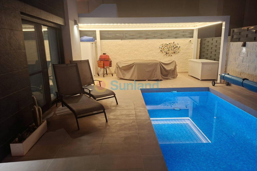 Resale - Semi-detached - Ciudad Quesada - Pueblo Bravo