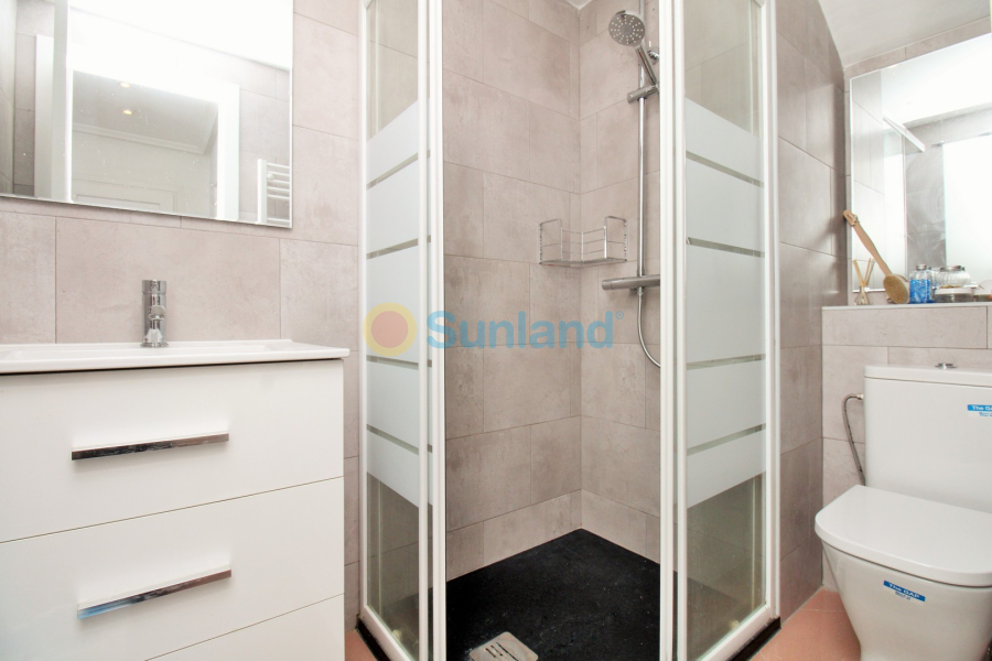 Resale - Villa - Villamartin - Los Dolses