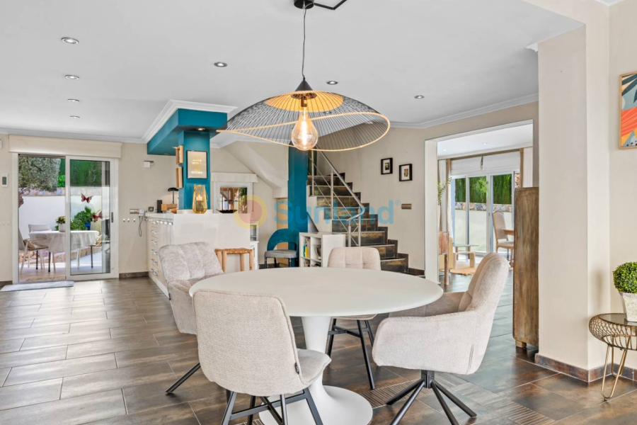 Brukte eiendommer - Villa - Algorfa - Castillo de montemar