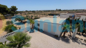 Resale - Country house - Torrellano