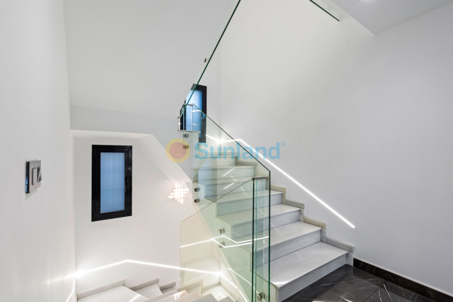 Resale - Villa - San Juan Alicante - Frank Espinós