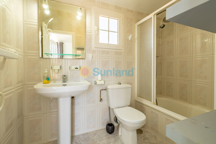 Segunda mano - Casa de Pueblo - Torrevieja - Torreta - florida