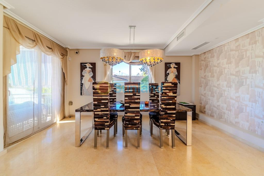 Segunda mano - V - Torrevieja - Torre la mata