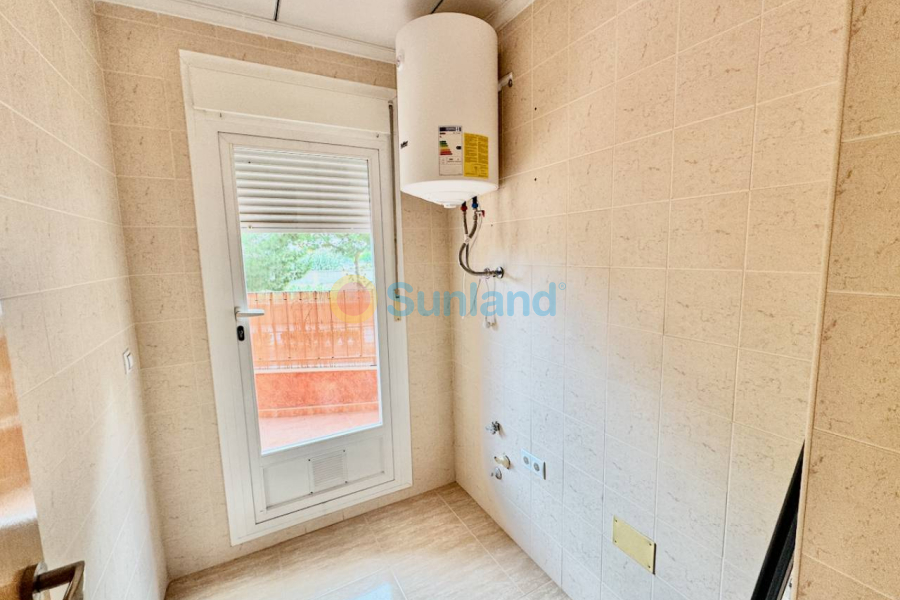 Resale - Apartment - Formentera del Segura - 