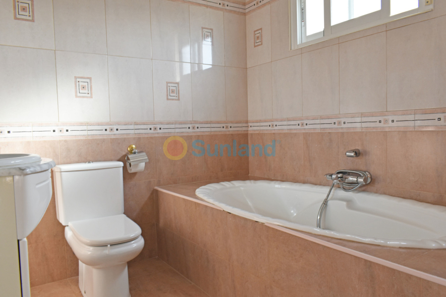 Resale - V - Torremendo