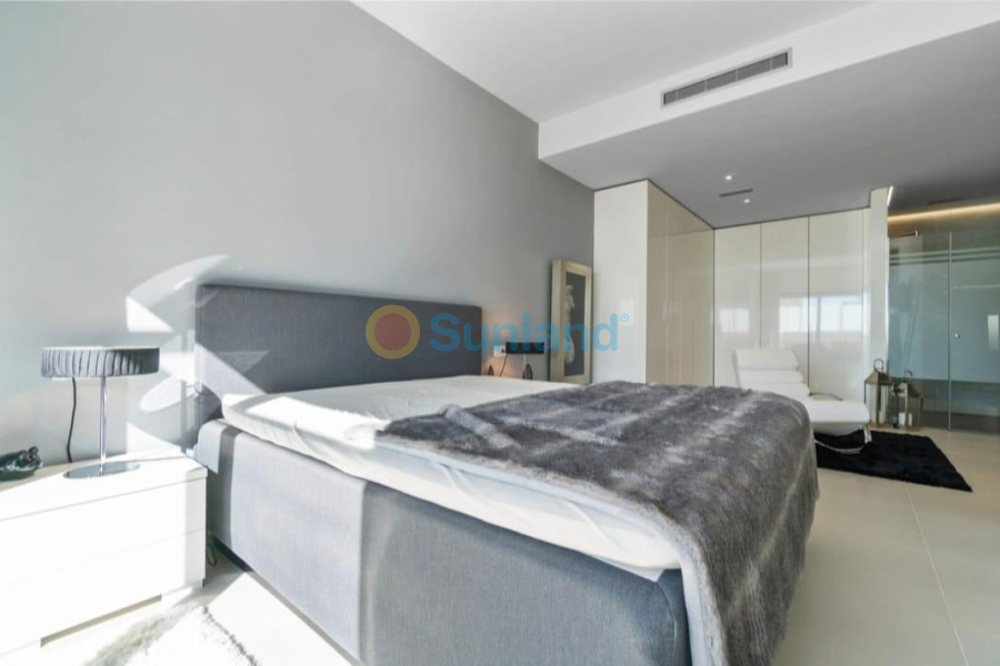 Segunda mano - V - Orihuela Costa - Campoamor