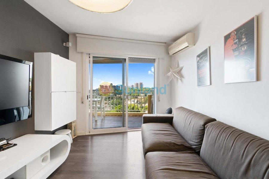 Resale - Apartment - Orihuela Costa - Campoamor