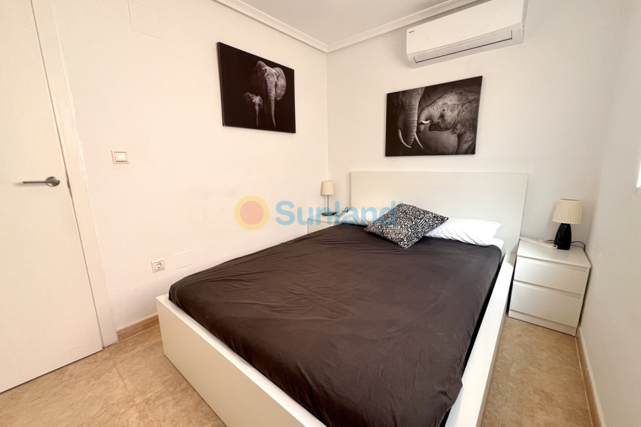 Resale - T - La Mata