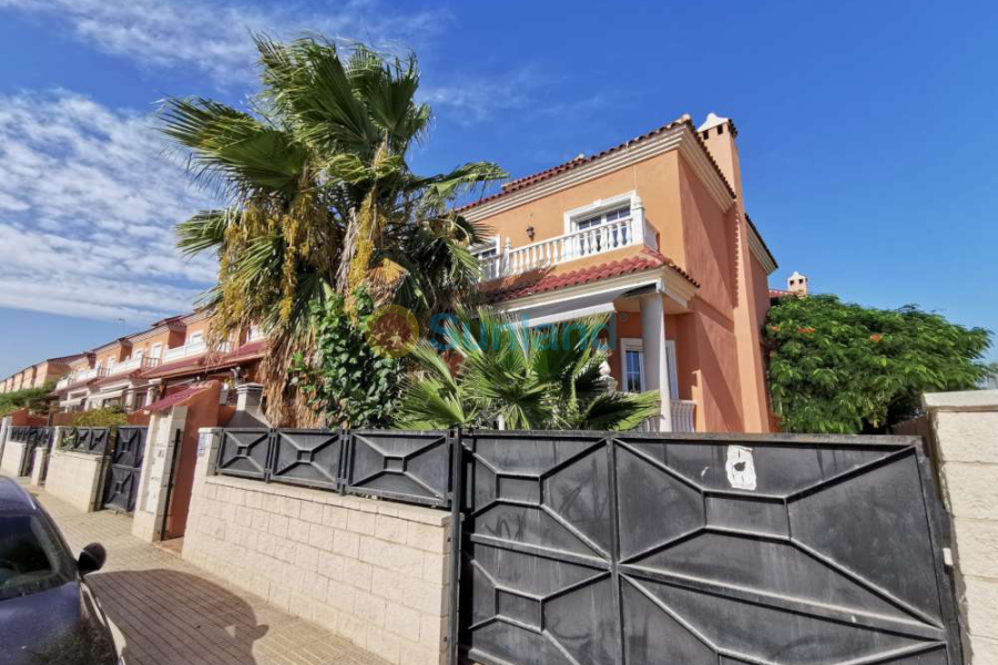 Använda fastigheter - Villa - Almoradí - Almoradi