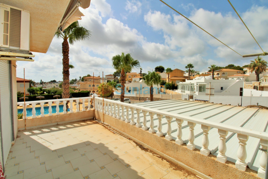 Resale - Commercial - Villamartin