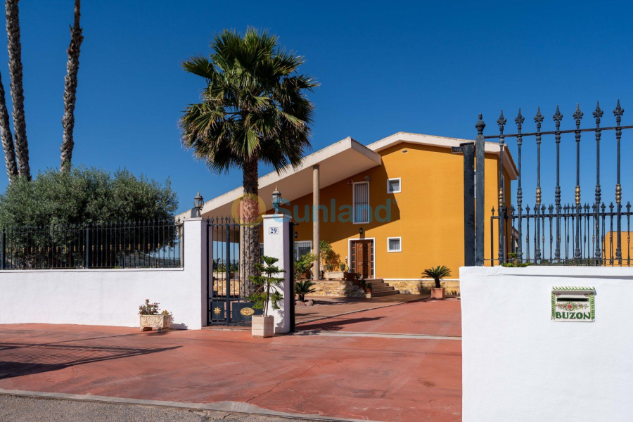 Segunda mano - Chalet - Orihuela