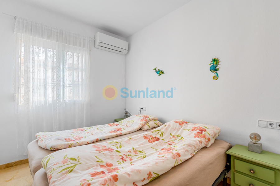 Resale - Quad house - Orihuela Costa - Playa Flamenca