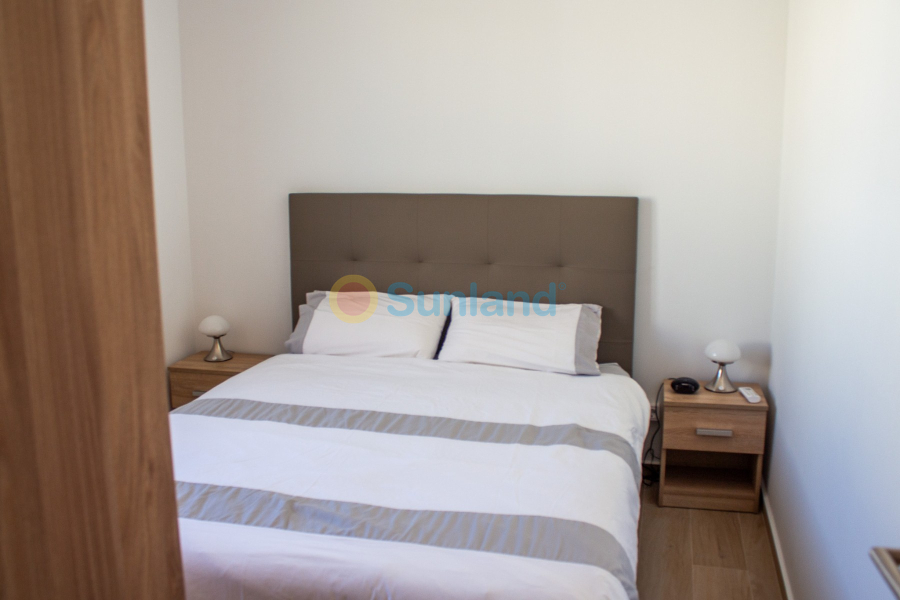 Segunda mano - Chalet - Torrevieja - La Siesta