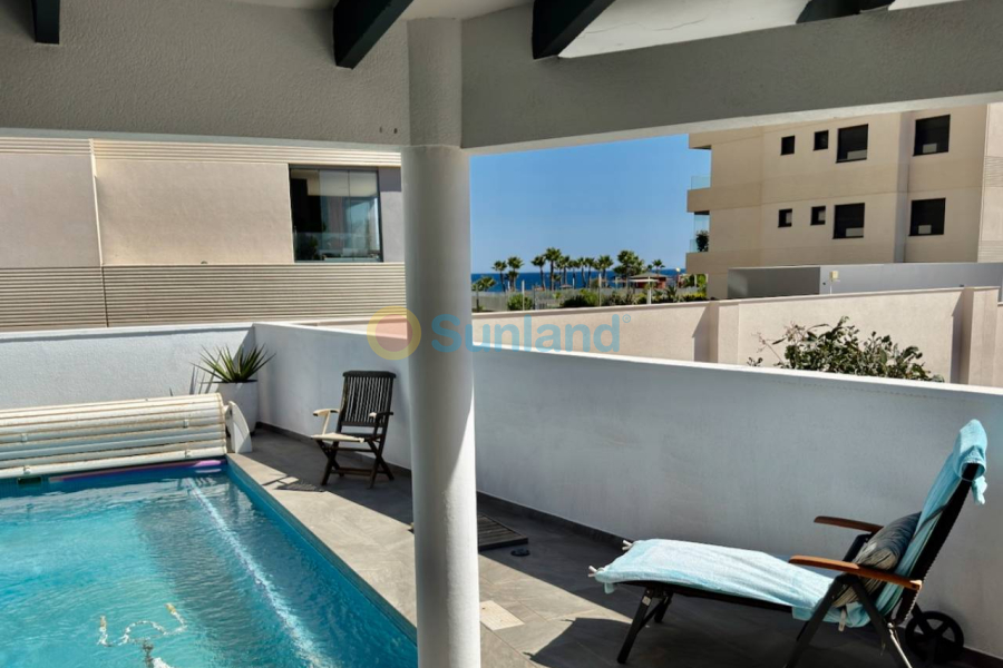 Resale - Villa - Punta Prima - 