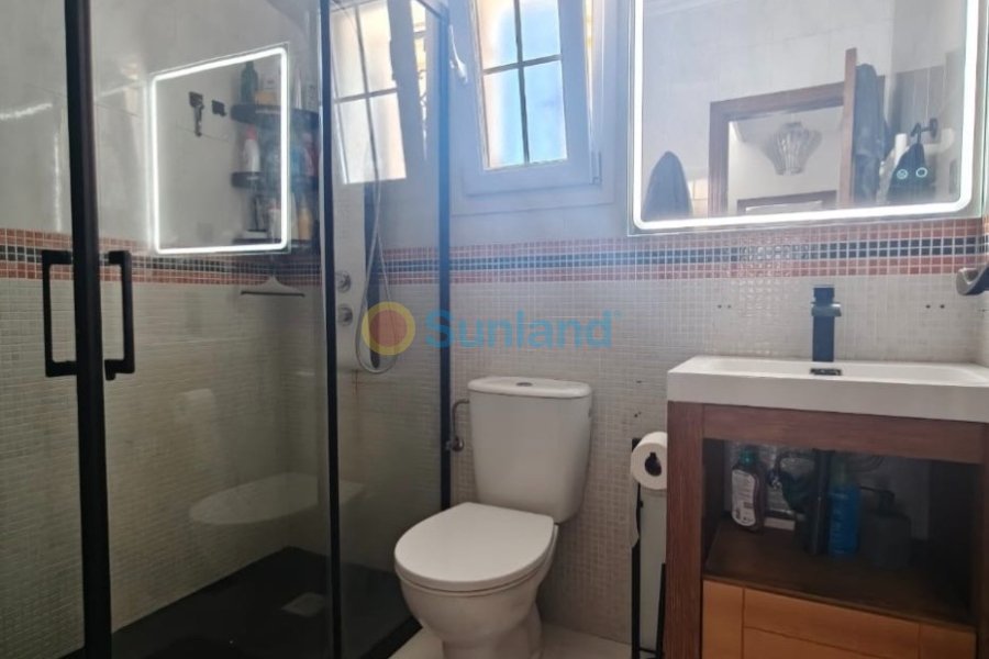 Använda fastigheter - Villa - Orihuela Costa - Villamartin