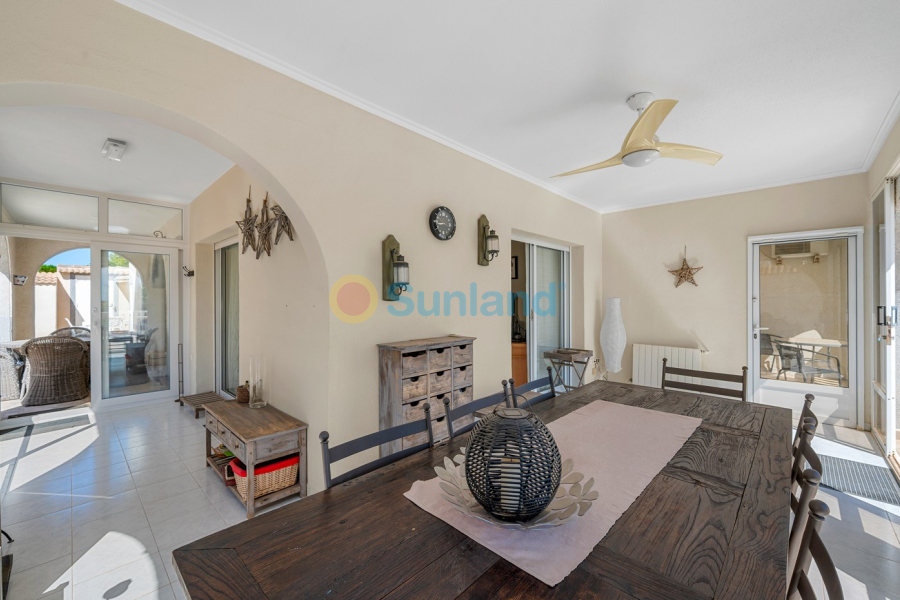 Resale - Villa - Ciudad Quesada - Rojales