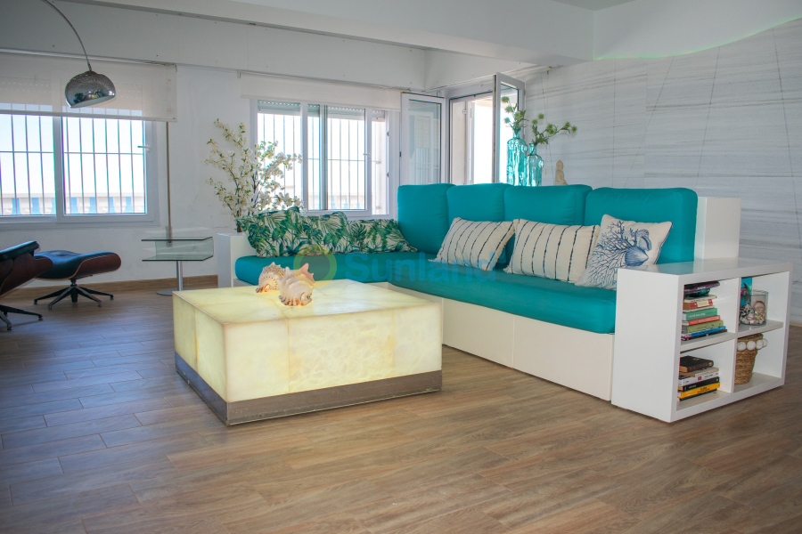 Resale - Villa - La Manga del Mar Menor - 