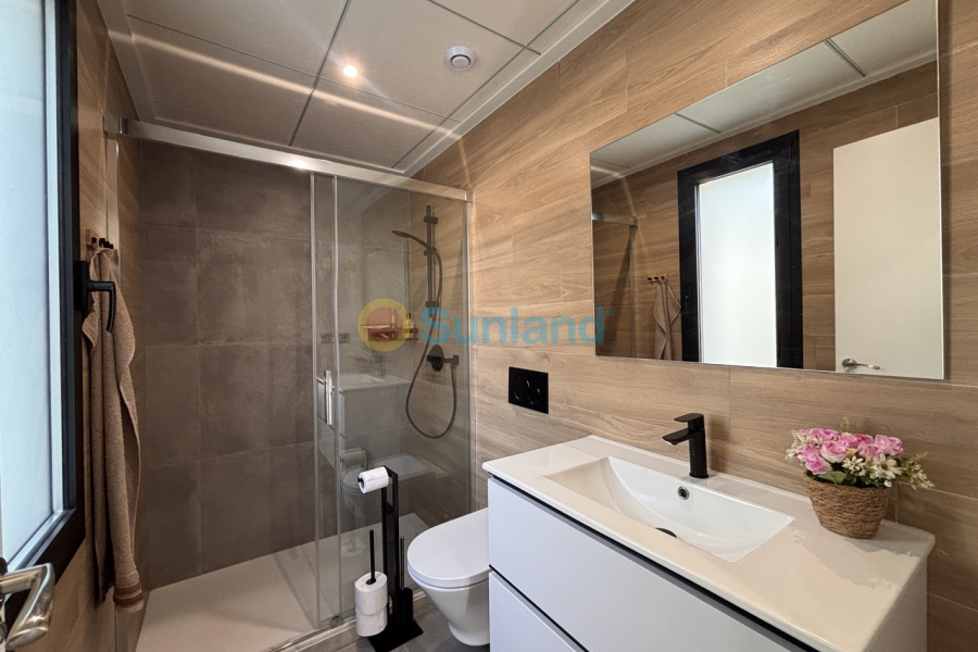 Använda fastigheter - V - Villamartin