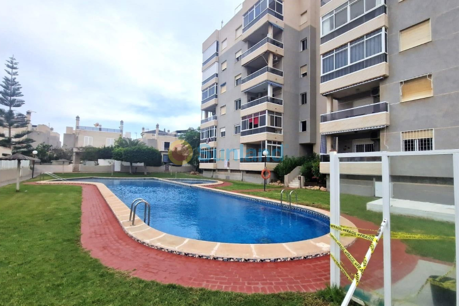 Resale - Townhouse - Torrevieja - 