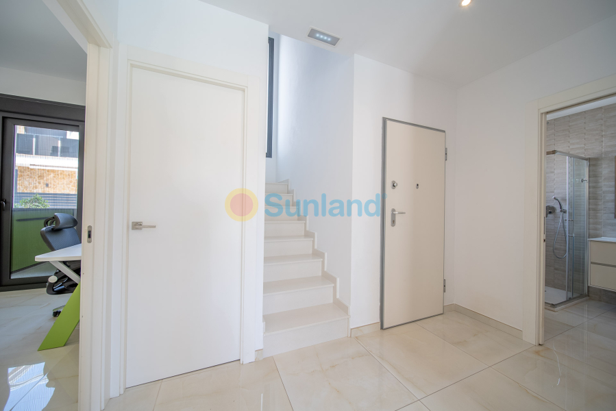 Använda fastigheter - Villa - Orihuela Costa - Lomas De Cabo Roig