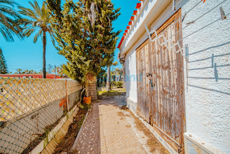 Resale - Villa - Orihuela Costa - Playa Flamenca