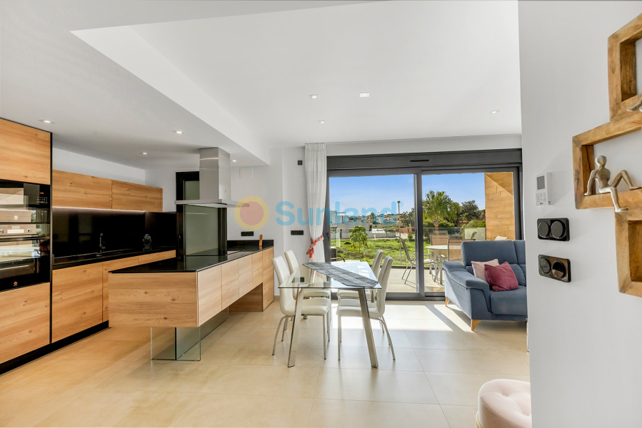 Resale - Apartment - Orihuela Costa - 