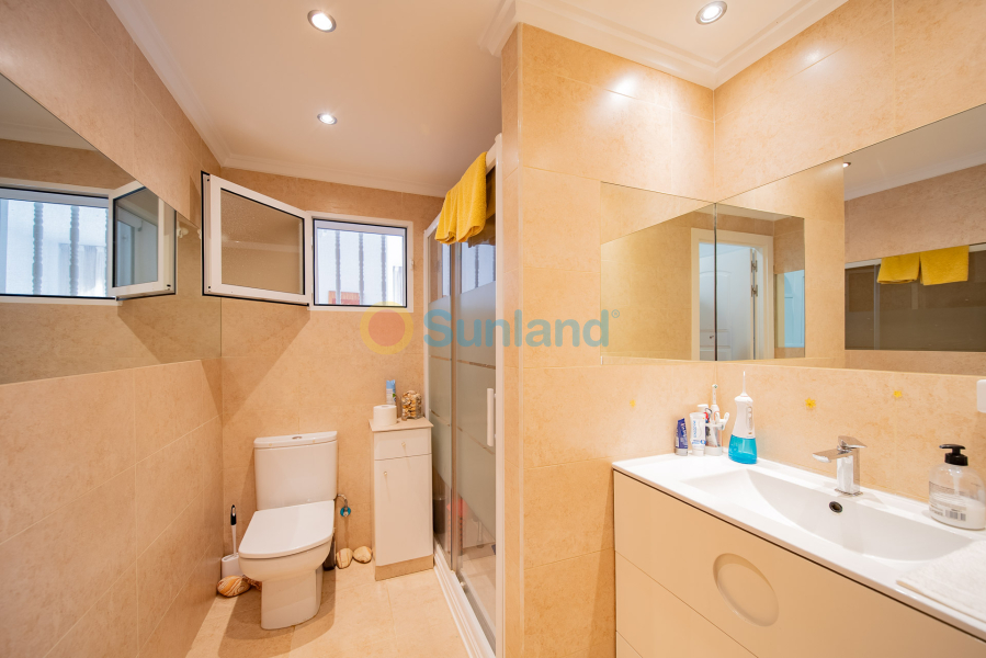 Verkauf - Haus - Orihuela Costa - La Florida