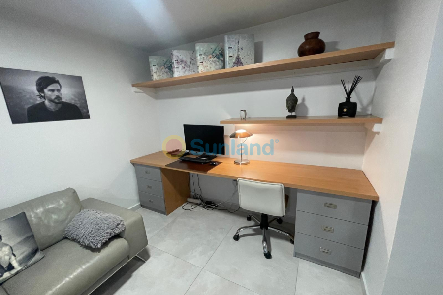 Använda fastigheter - Villa - Orihuela Costa - Villamartin