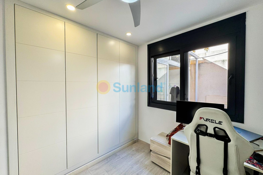 Resale - Townhouse - Orihuela costa - 