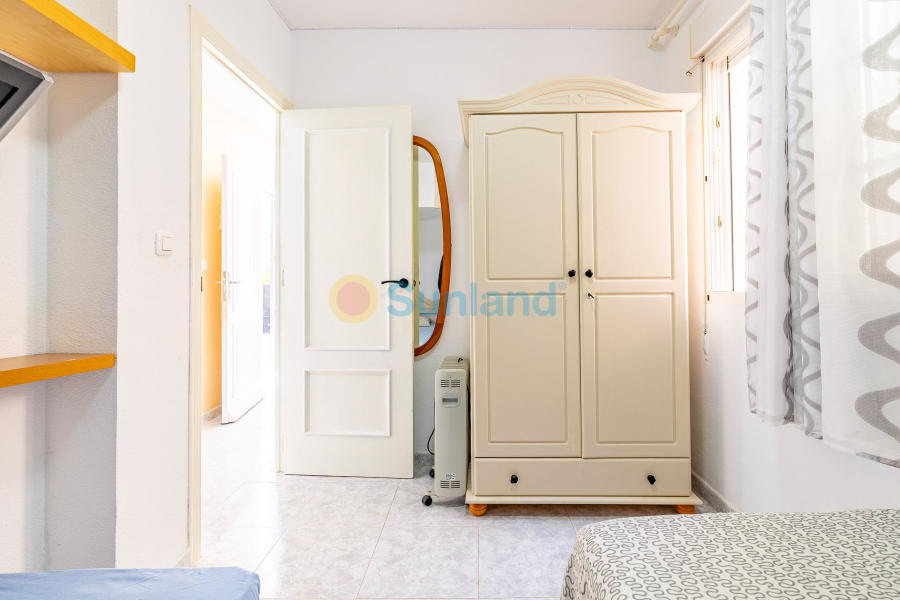 Segunda mano - Casa de Pueblo - Torrevieja - Torreta - florida