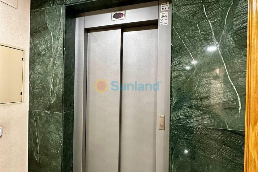 Resale - Apartment - Torrevieja