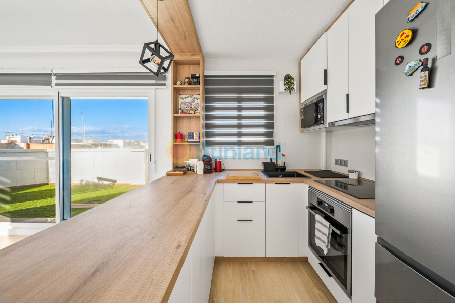 Resale - Ático - Torrevieja - La Mata