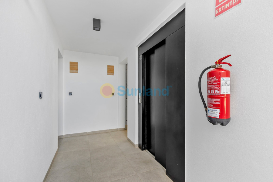 Resale - Apartment - Orihuela Costa - 