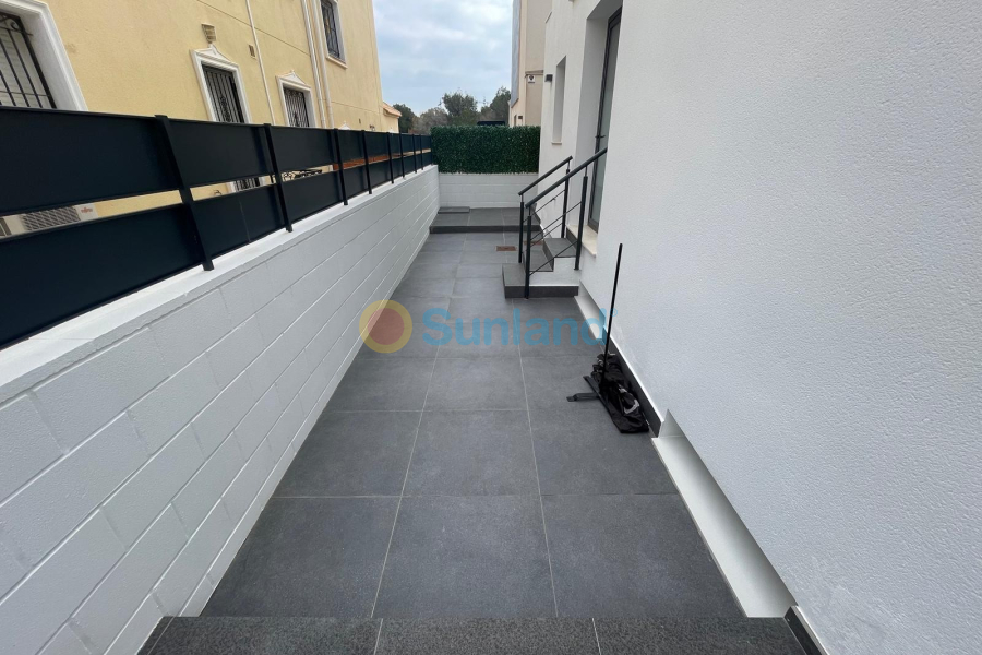 Använda fastigheter - Villa - Orihuela Costa - Villamartin