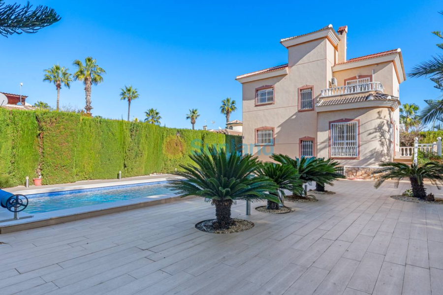 Segunda mano - Chalet - Ciudad Quesada - Doña Pepa