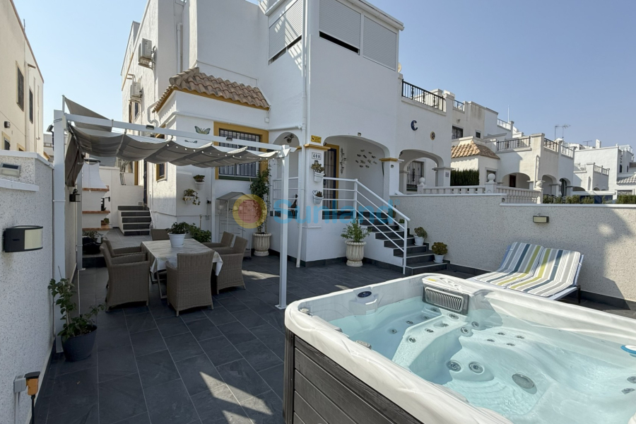 Вторичка - Таунхаус - Orihuela Costa - La Zenia