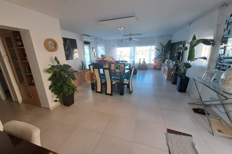 Segunda mano - Chalet - Ciudad Quesada