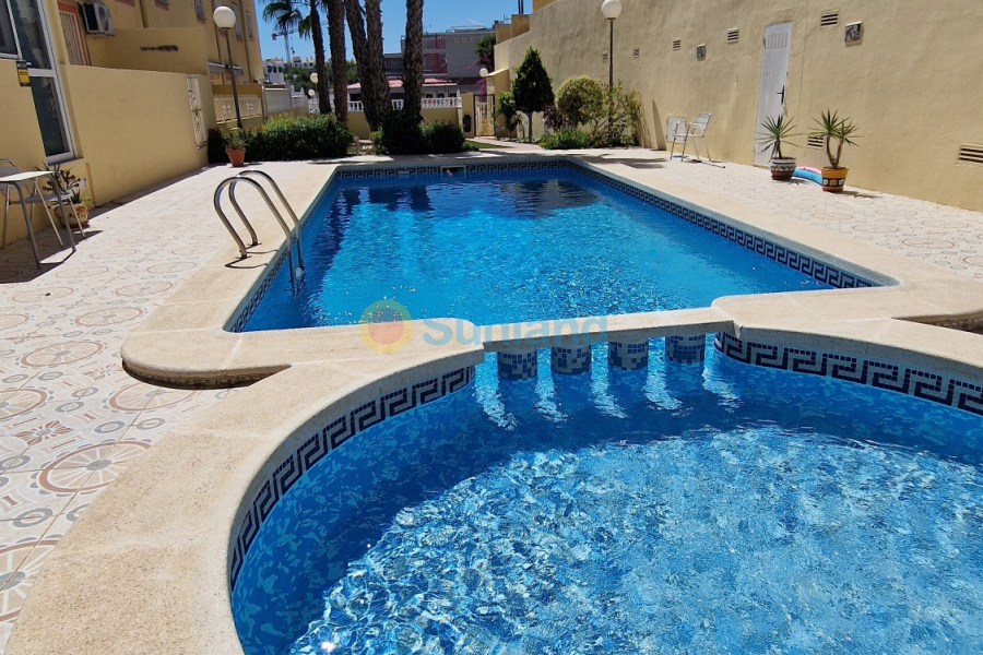 Resale - Townhouse - Orihuela Costa - Villamartin