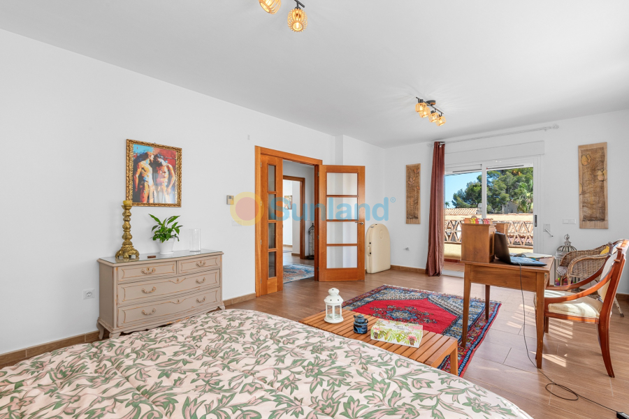 Resale - Villa - Alfas del Pi - Alfas Del Pi