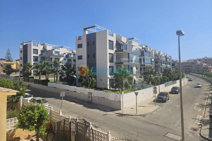 Använda fastigheter - Villa - Villamartin - Lomas del Golf